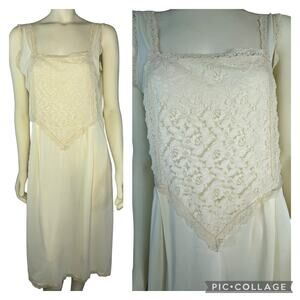 American Vintage 1960's handmade cream lace slip size medium